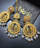 Earring With Mantika