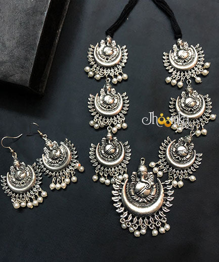 Lord Ganesh Necklace Set
